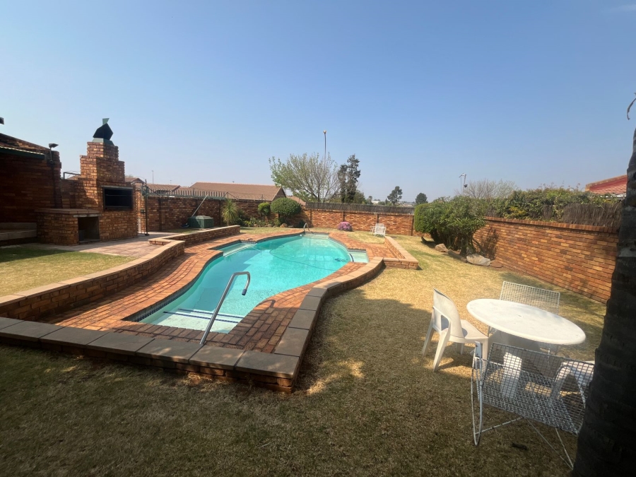 3 Bedroom Property for Sale in Dalpark Ext 1 Gauteng