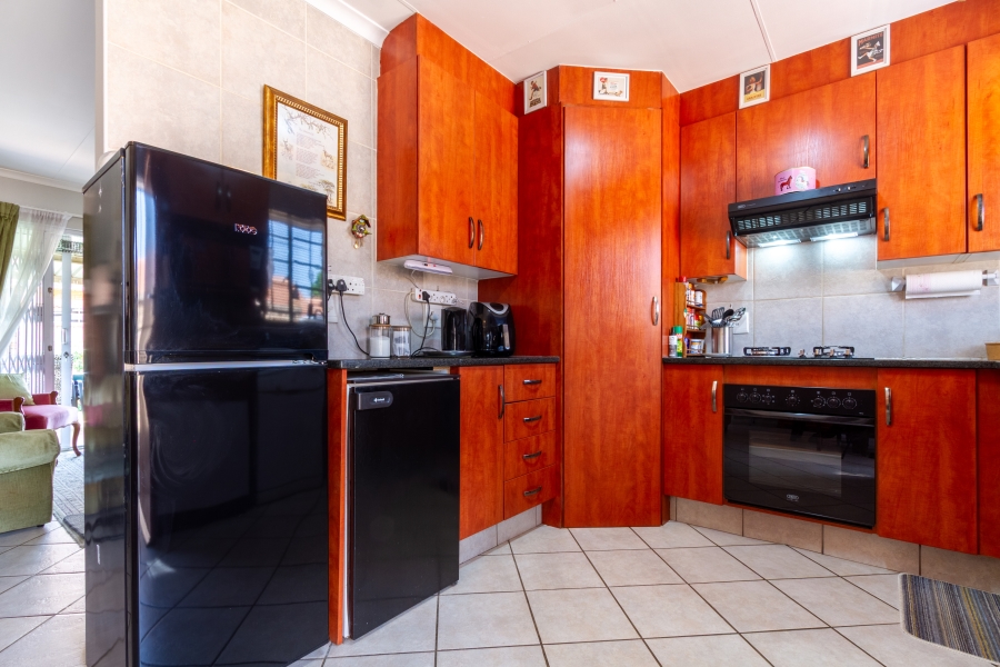 2 Bedroom Property for Sale in Willow Park Manor Gauteng