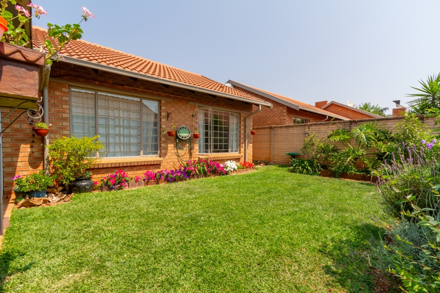 2 Bedroom Property for Sale in Willow Park Manor Gauteng