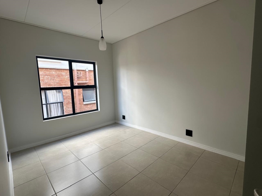 To Let 2 Bedroom Property for Rent in Linbro Park Gauteng