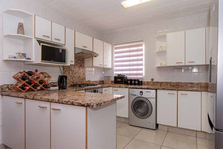 3 Bedroom Property for Sale in Eden Glen Gauteng