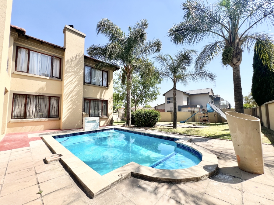 4 Bedroom Property for Sale in Country View Gauteng