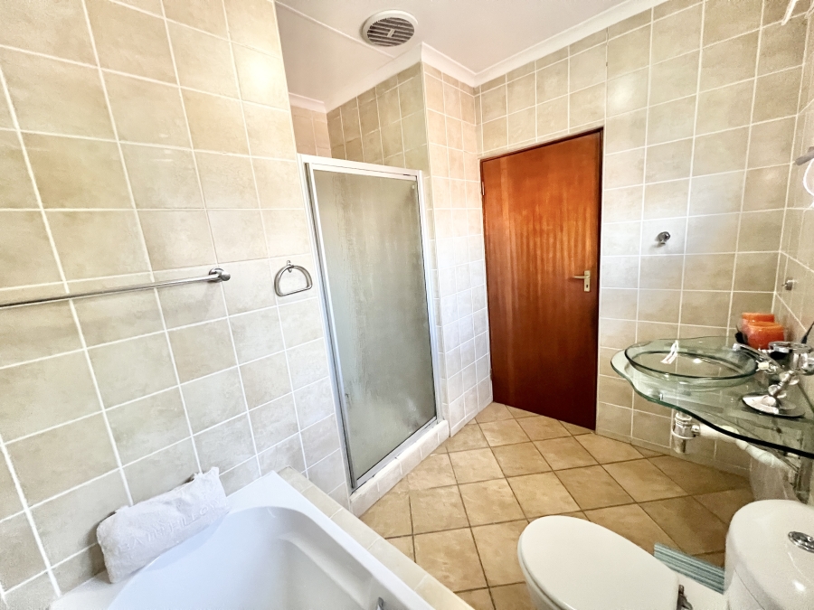 4 Bedroom Property for Sale in Country View Gauteng