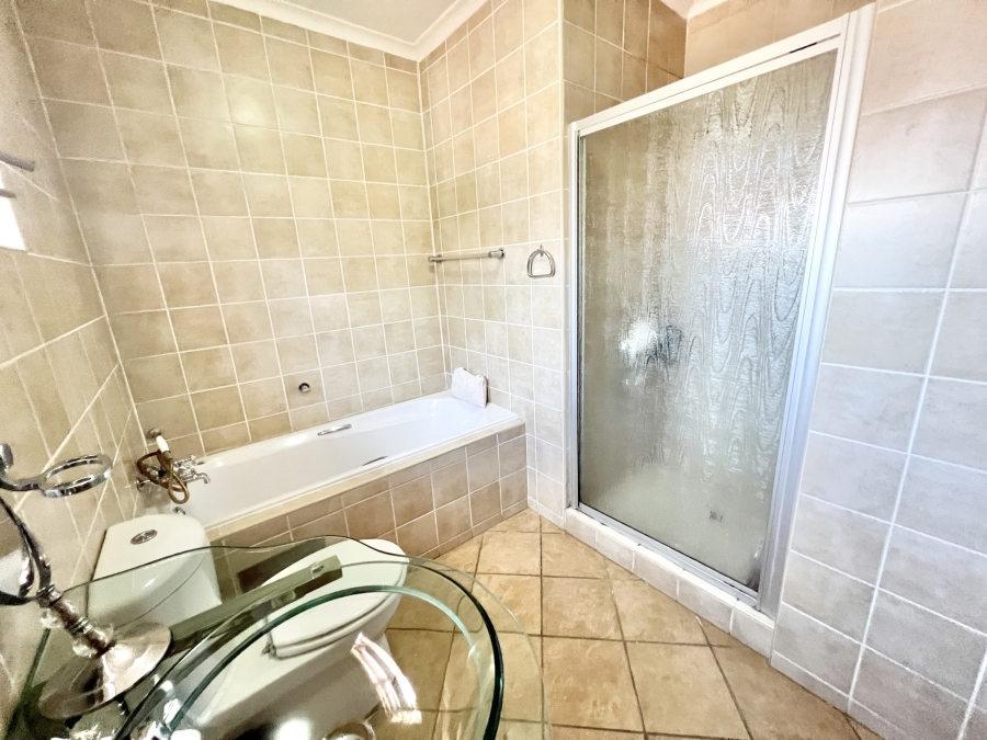 4 Bedroom Property for Sale in Country View Gauteng