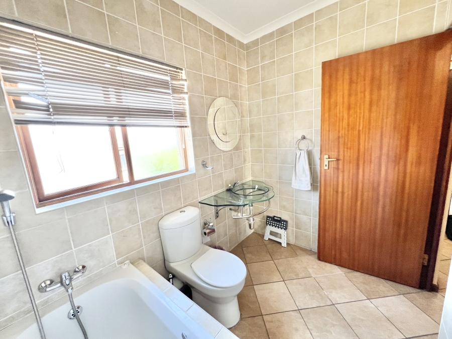 4 Bedroom Property for Sale in Country View Gauteng