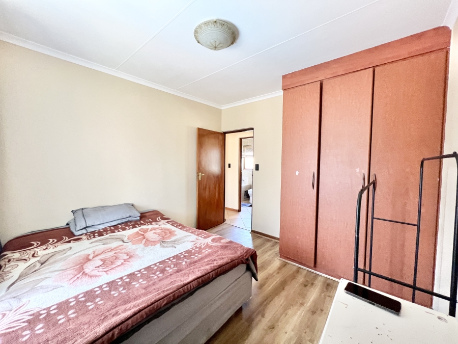 4 Bedroom Property for Sale in Country View Gauteng