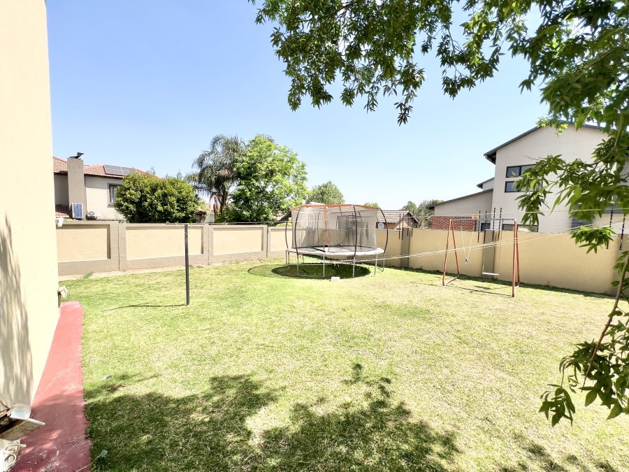 4 Bedroom Property for Sale in Country View Gauteng