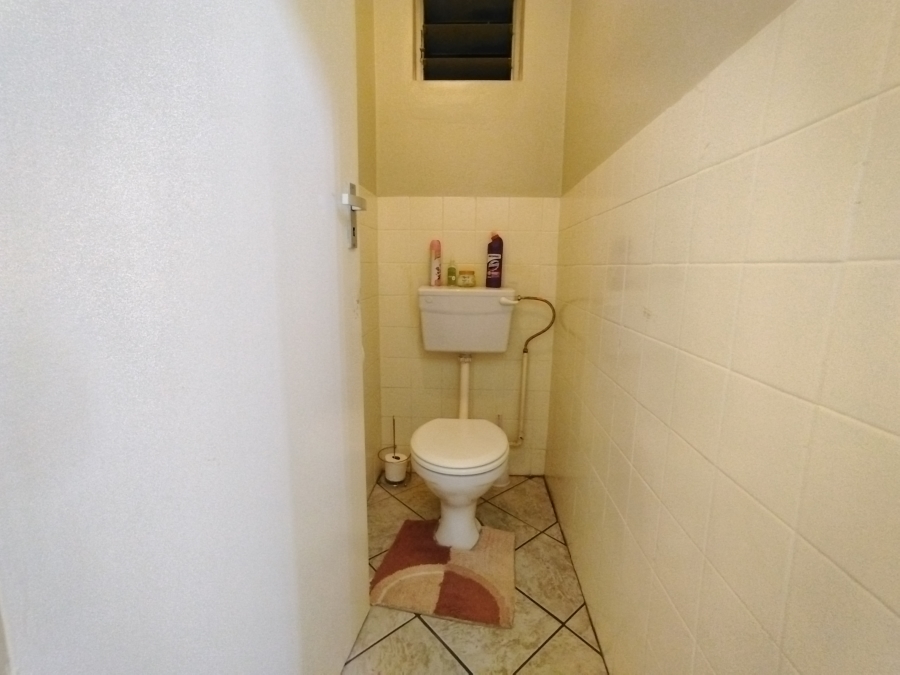 2 Bedroom Property for Sale in Wonderboom South Gauteng