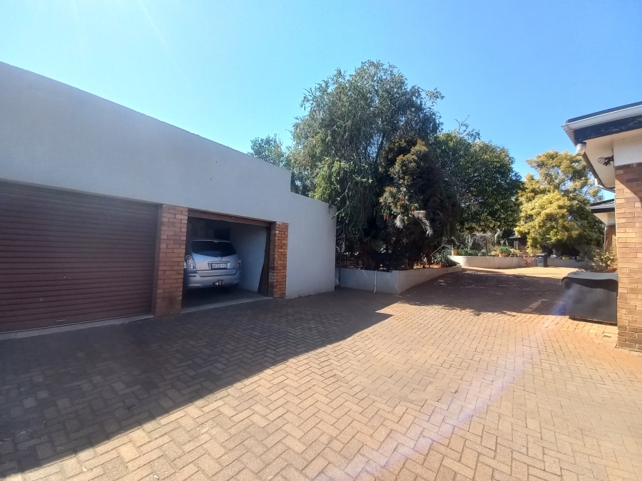4 Bedroom Property for Sale in West Turffontein Gauteng
