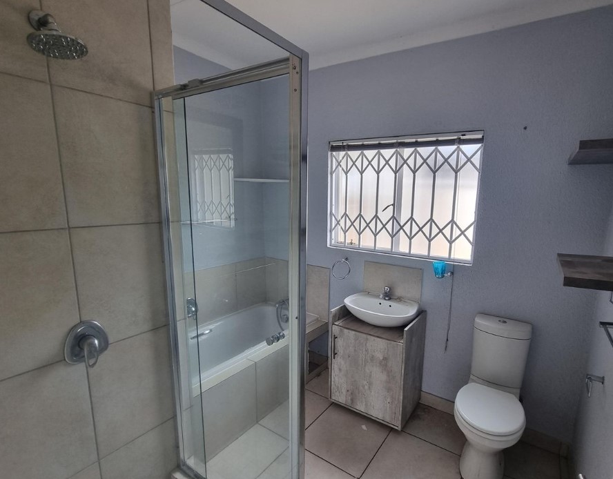 2 Bedroom Property for Sale in Amorosa Gauteng