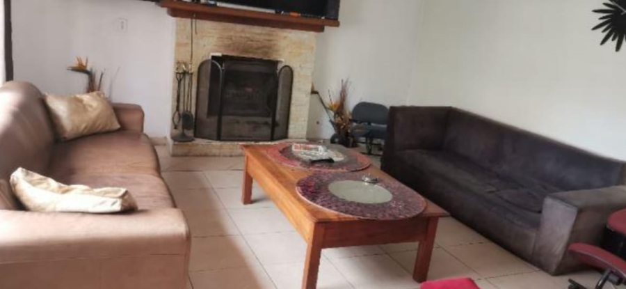4 Bedroom Property for Sale in Glen Austin Gauteng