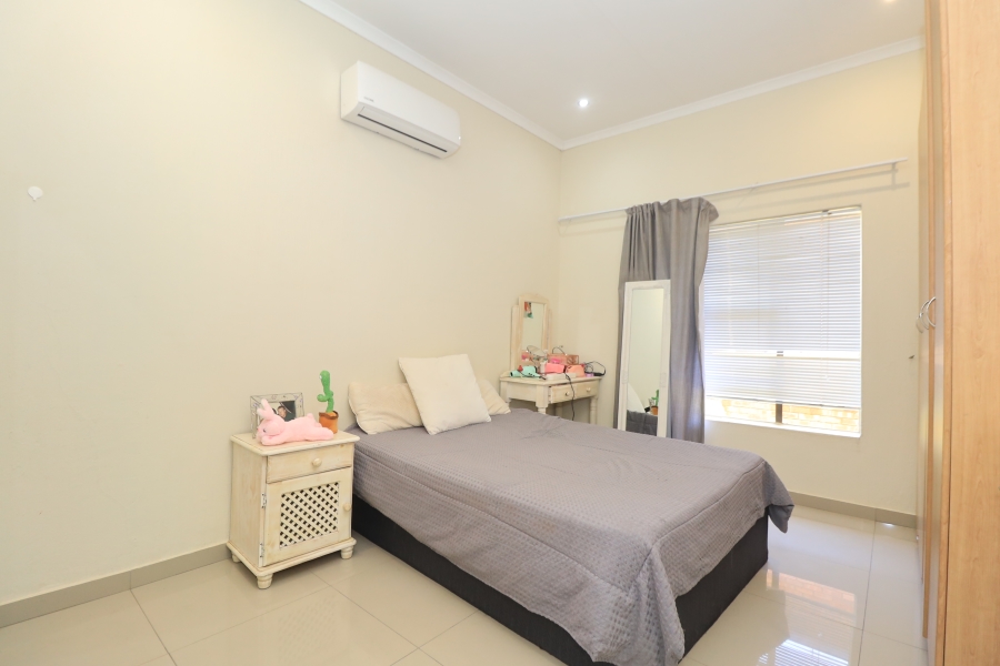 2 Bedroom Property for Sale in Noordheuwel Gauteng
