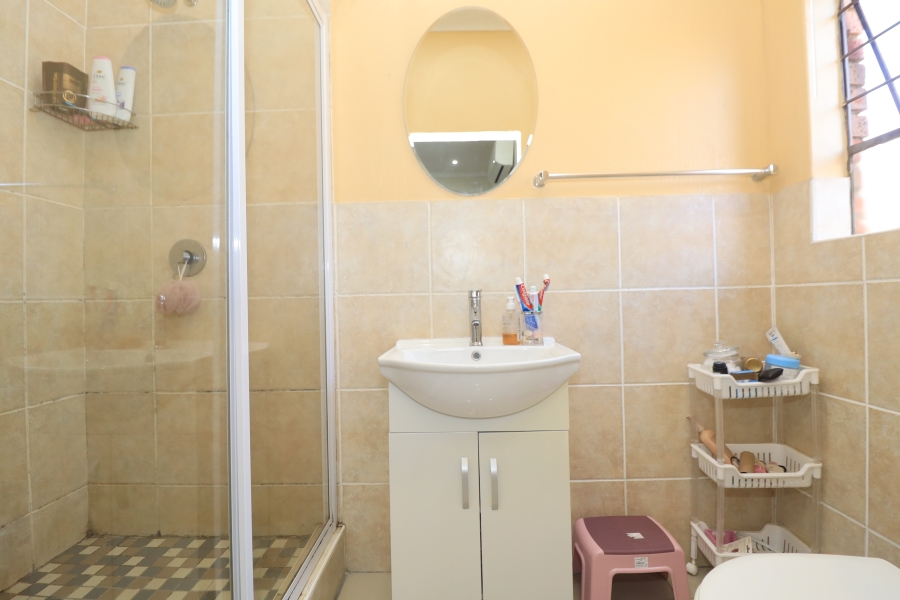 2 Bedroom Property for Sale in Noordheuwel Gauteng