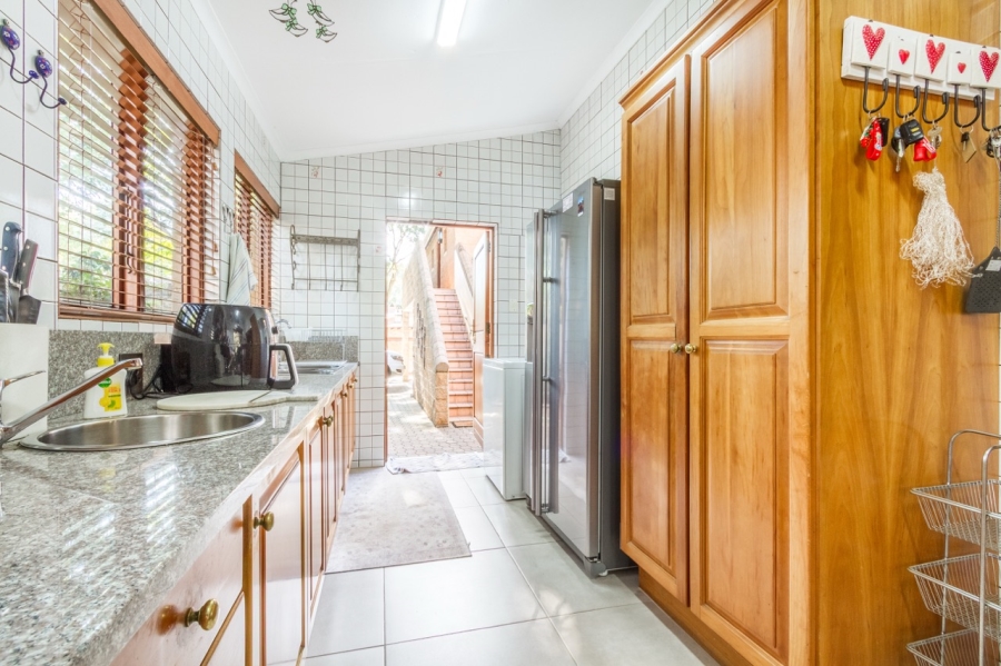 4 Bedroom Property for Sale in Wapadrand Gauteng