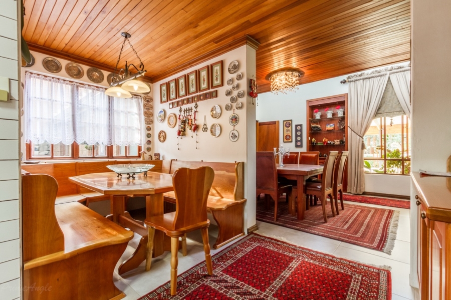 4 Bedroom Property for Sale in Wapadrand Gauteng