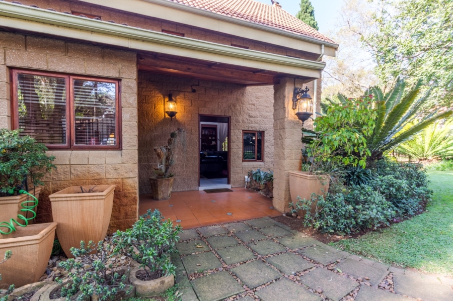4 Bedroom Property for Sale in Wapadrand Gauteng