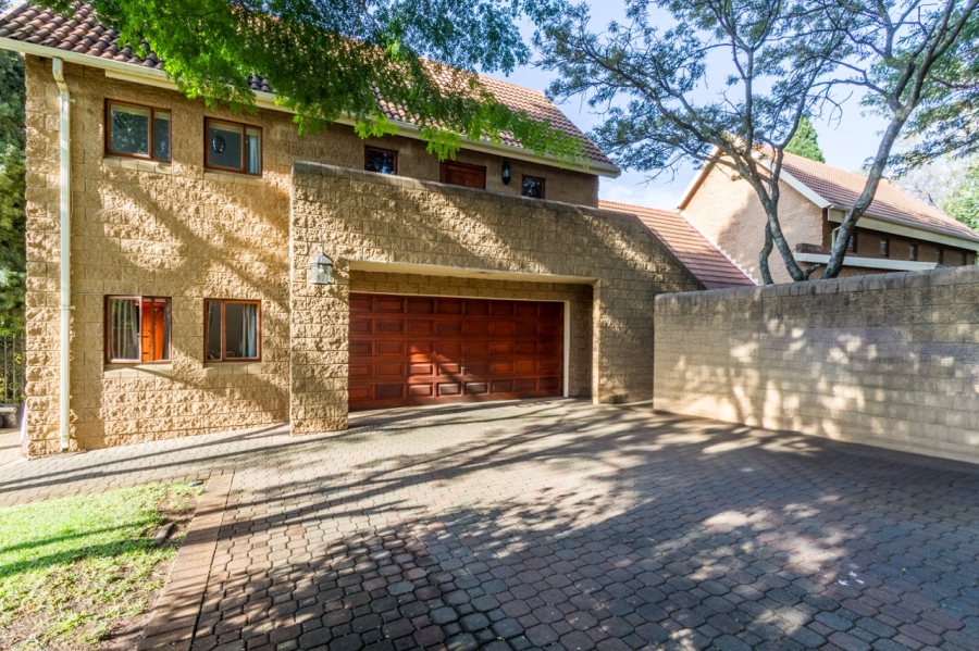 4 Bedroom Property for Sale in Wapadrand Gauteng