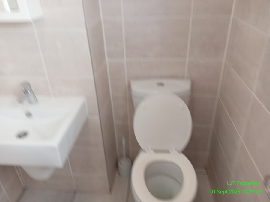 To Let 1 Bedroom Property for Rent in Witfield Gauteng