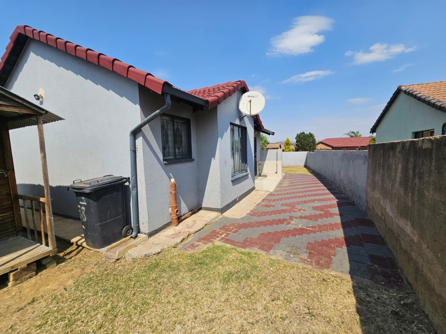 To Let 3 Bedroom Property for Rent in Danville Gauteng