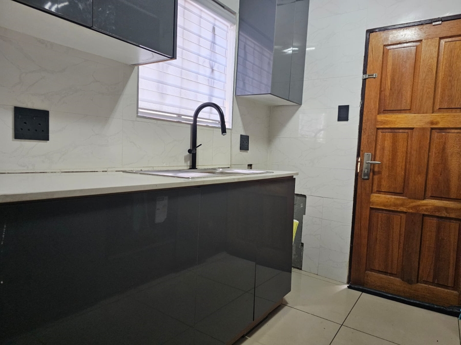 To Let 3 Bedroom Property for Rent in Danville Gauteng