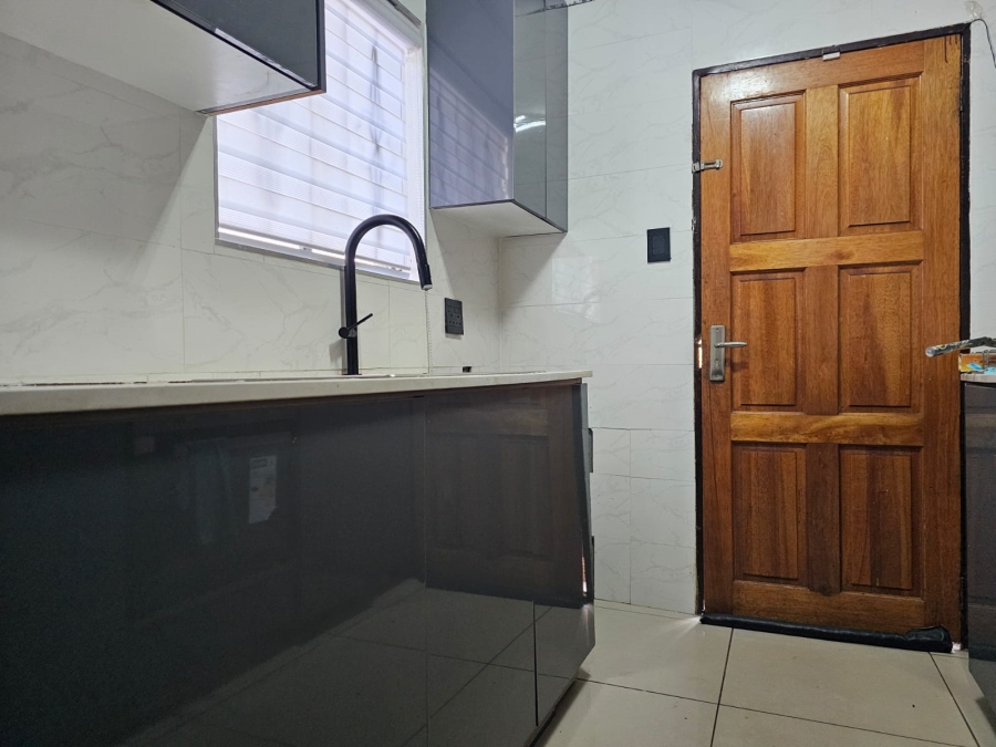 To Let 3 Bedroom Property for Rent in Danville Gauteng