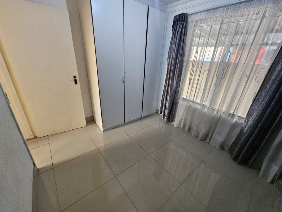 To Let 3 Bedroom Property for Rent in Danville Gauteng