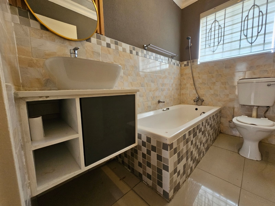 To Let 3 Bedroom Property for Rent in Danville Gauteng
