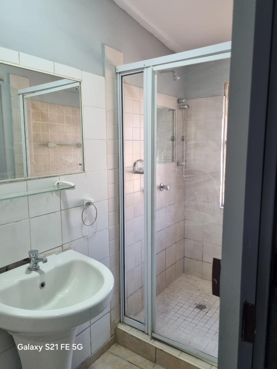 To Let 3 Bedroom Property for Rent in Kookrus Gauteng