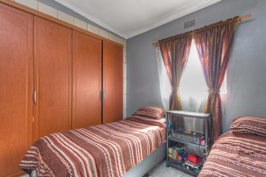 4 Bedroom Property for Sale in Lenasia Gauteng
