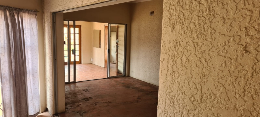 3 Bedroom Property for Sale in Ferryvale Gauteng