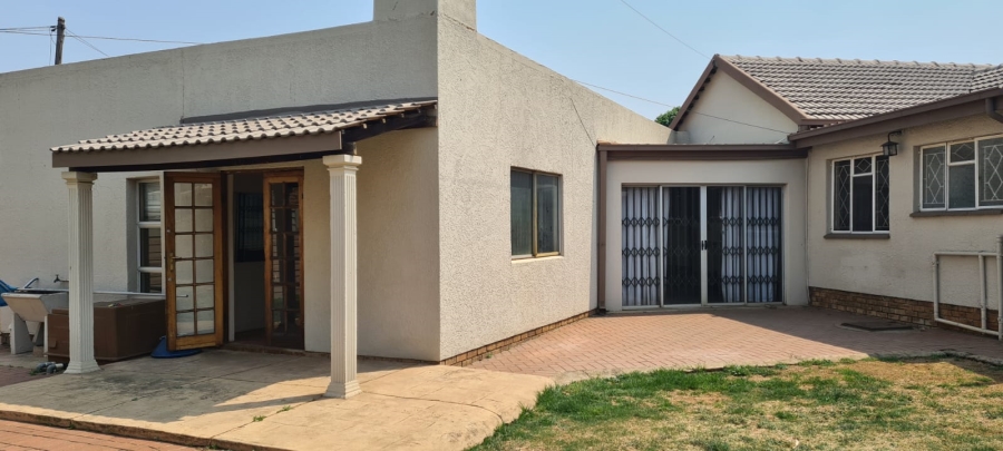 3 Bedroom Property for Sale in Ferryvale Gauteng