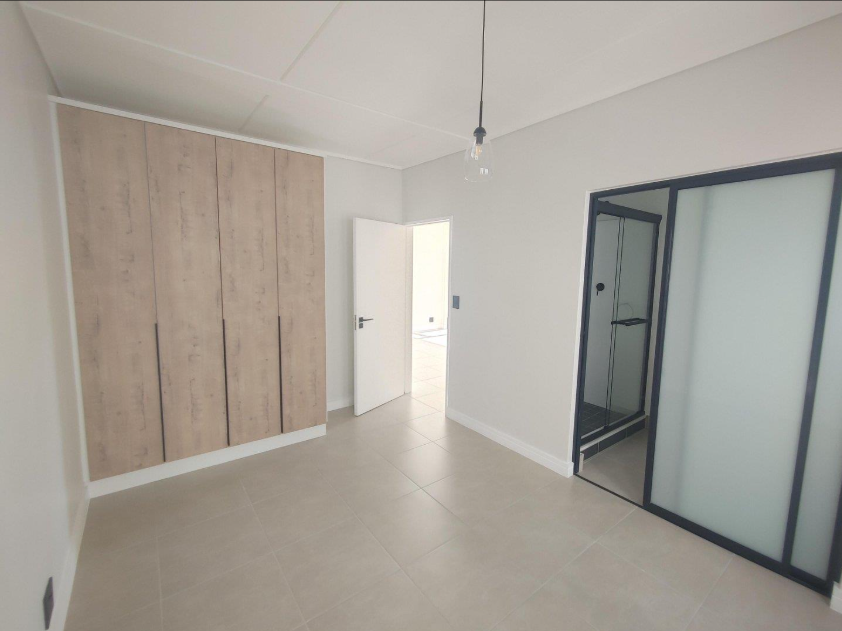 To Let 2 Bedroom Property for Rent in Linbro Park Gauteng