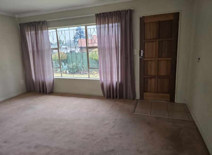 2 Bedroom Property for Sale in Dunnottar Gauteng