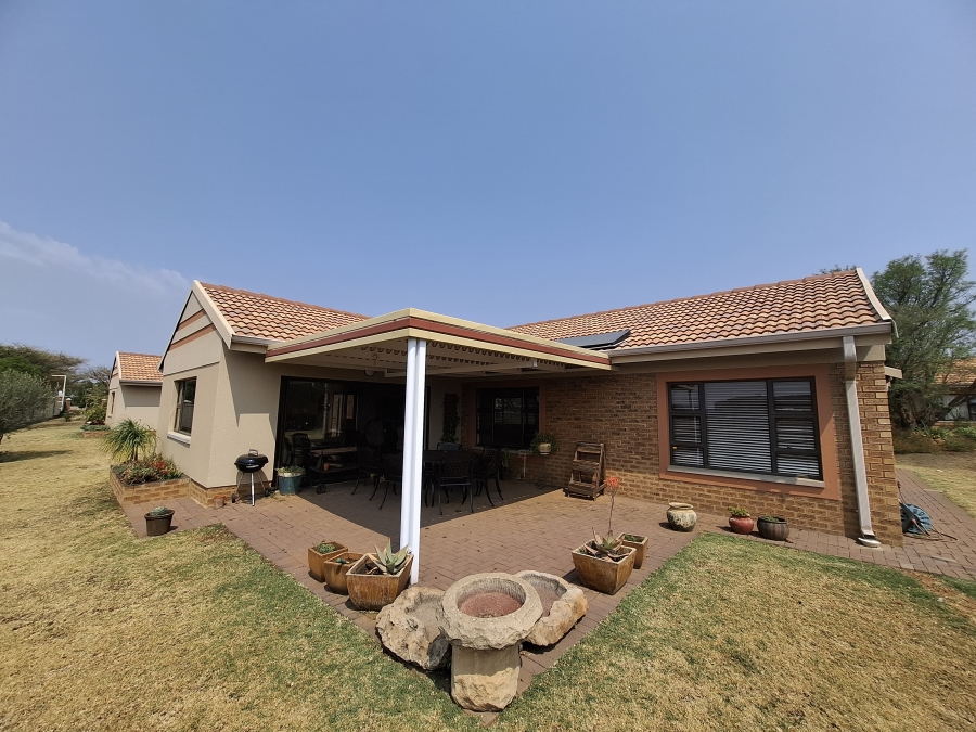 3 Bedroom Property for Sale in The Retreat Gauteng