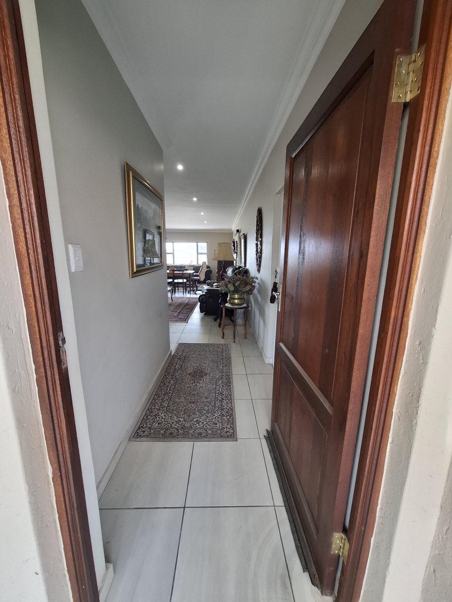 3 Bedroom Property for Sale in The Retreat Gauteng
