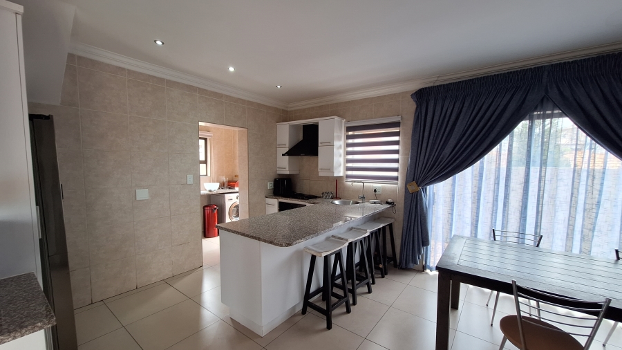 3 Bedroom Property for Sale in Thatchfield Estate Gauteng