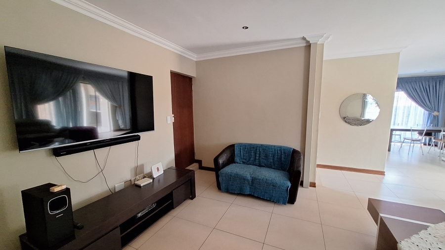 3 Bedroom Property for Sale in Thatchfield Estate Gauteng