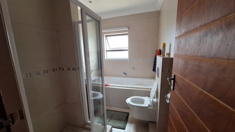 3 Bedroom Property for Sale in Thatchfield Estate Gauteng