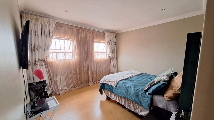 3 Bedroom Property for Sale in Thatchfield Estate Gauteng