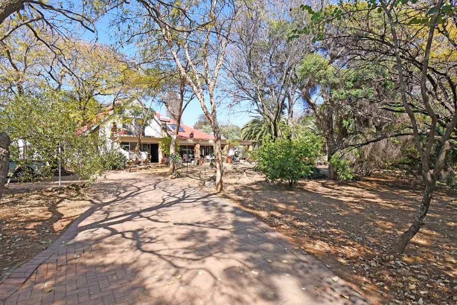 29 Bedroom Property for Sale in Chartwell Gauteng