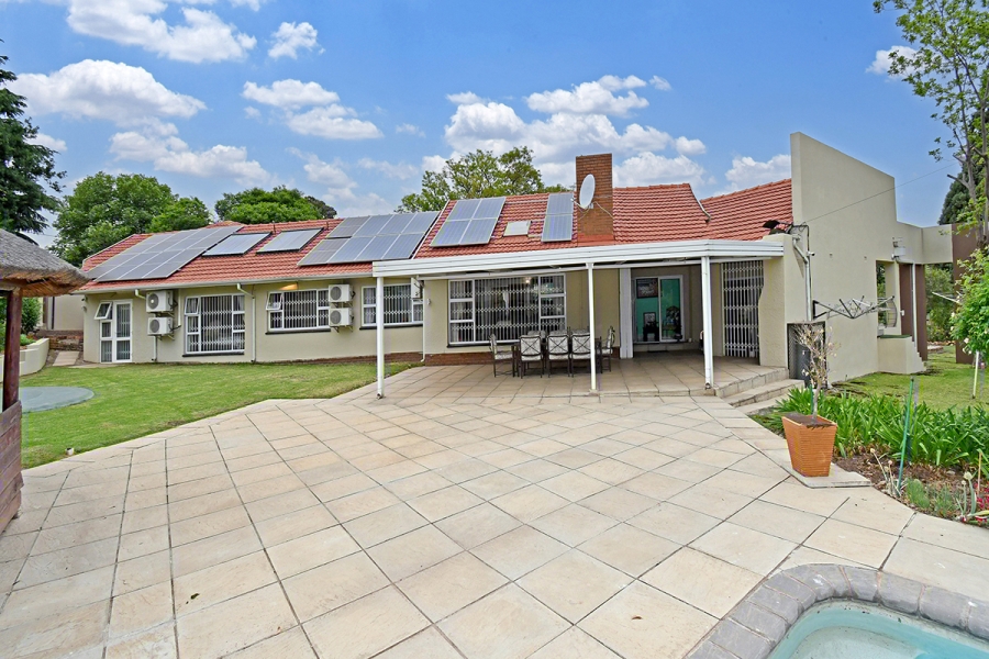 4 Bedroom Property for Sale in Bryanston Gauteng