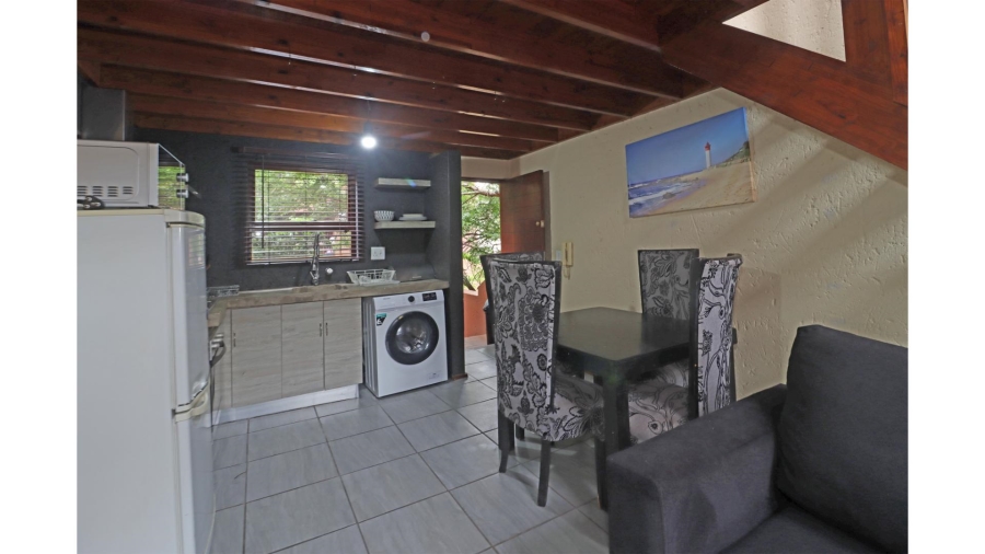 1 Bedroom Property for Sale in Magaliessig Gauteng