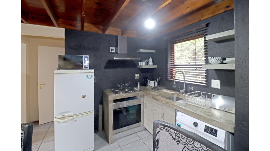 1 Bedroom Property for Sale in Magaliessig Gauteng