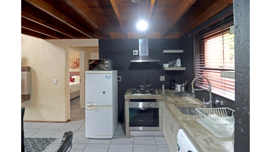 1 Bedroom Property for Sale in Magaliessig Gauteng