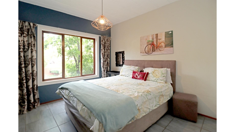1 Bedroom Property for Sale in Magaliessig Gauteng