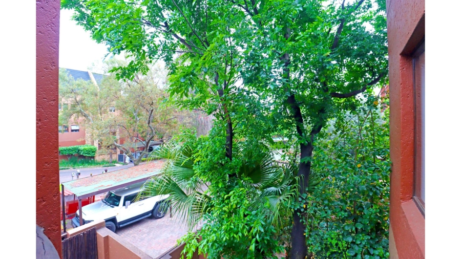 1 Bedroom Property for Sale in Magaliessig Gauteng