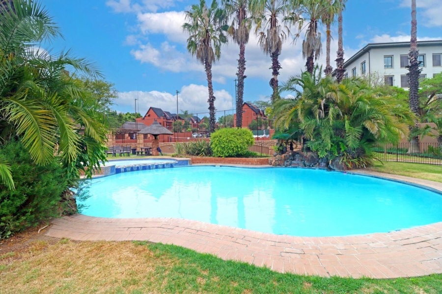 1 Bedroom Property for Sale in Magaliessig Gauteng