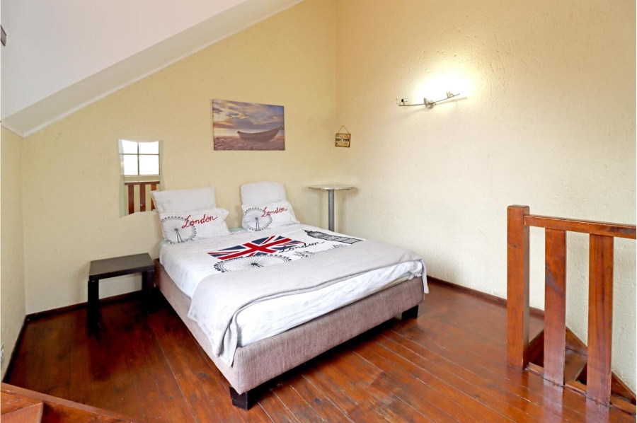 1 Bedroom Property for Sale in Magaliessig Gauteng