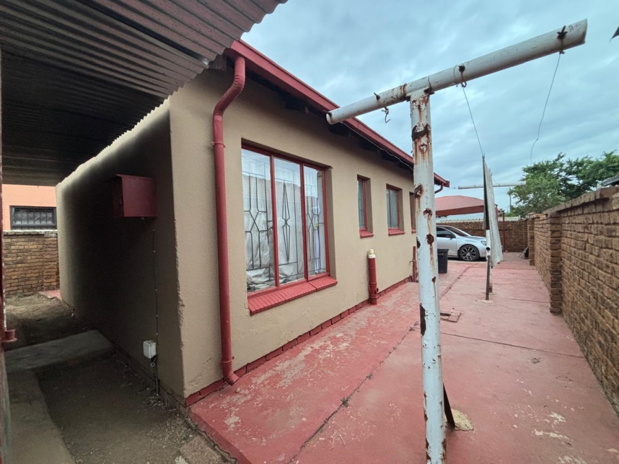 2 Bedroom Property for Sale in Mahube Valley Gauteng