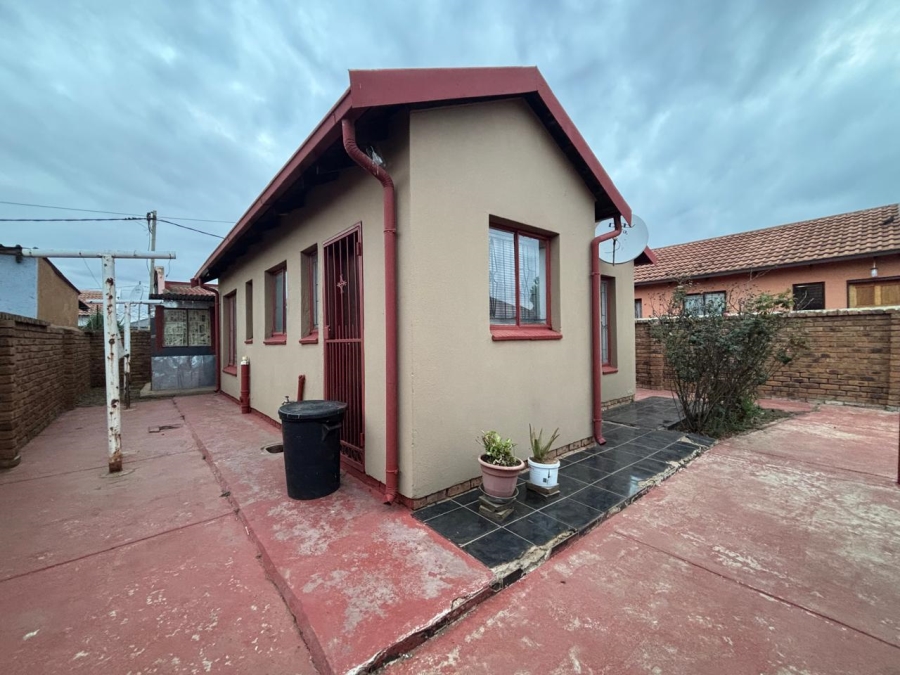 2 Bedroom Property for Sale in Mahube Valley Gauteng
